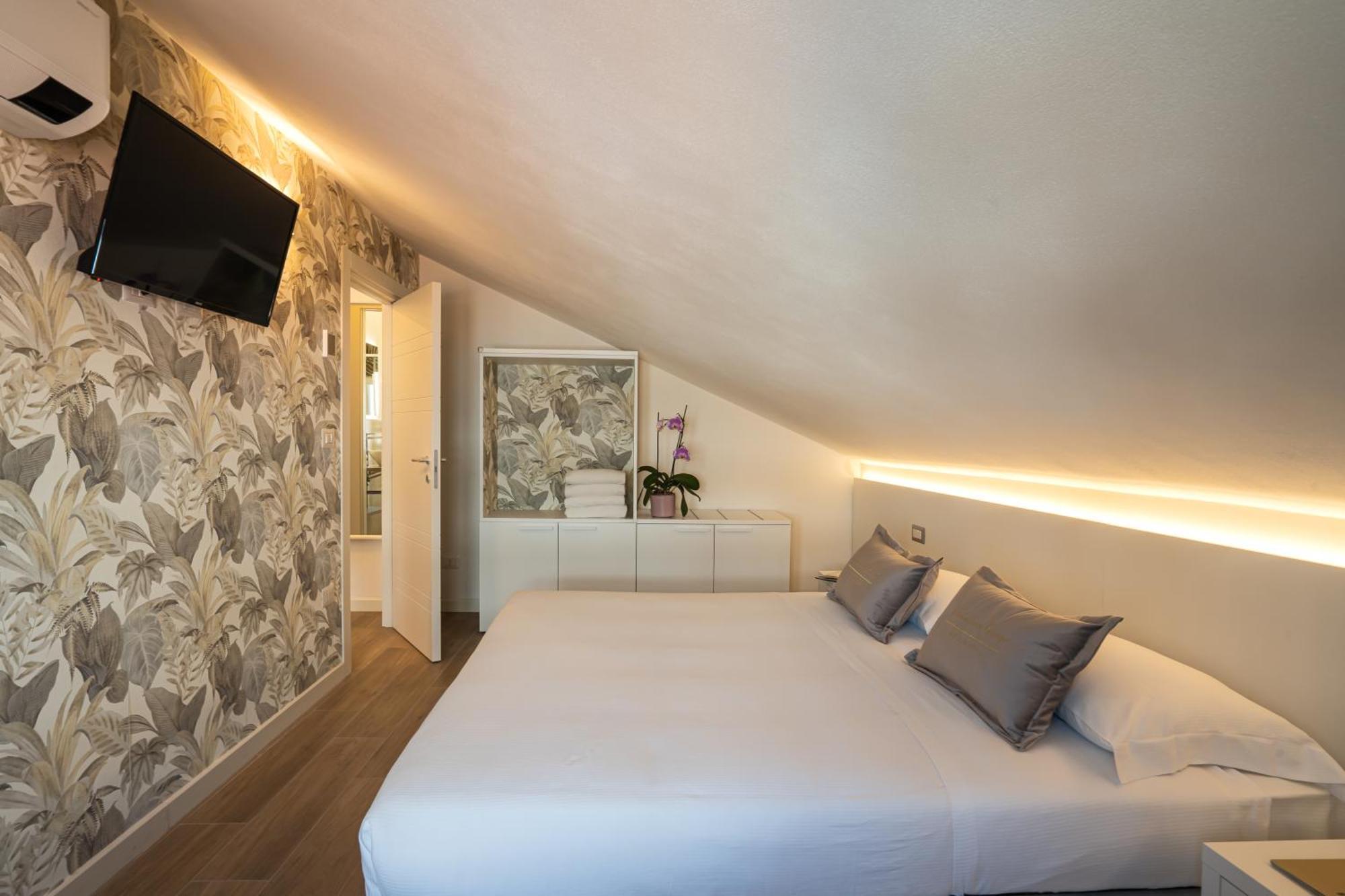 ריצ'יונה Inaugurazione 2024 - Villa Pratu Apartments A 100 Metri Dal Mare חדר תמונה